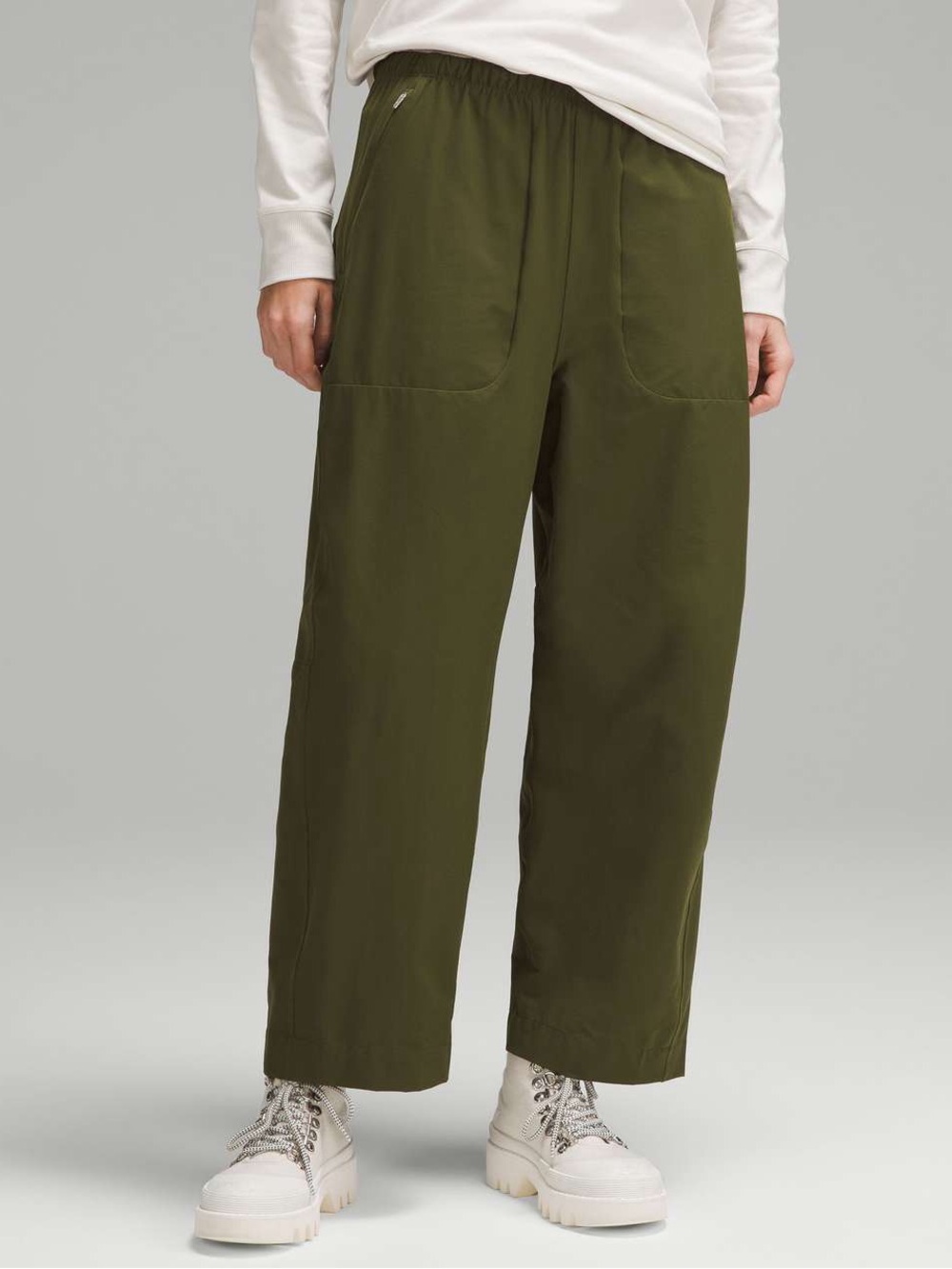 Lululemon Lightweight Mid-Rise Barrel-Leg Cropped Pant Ether Green Size 6